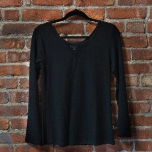 Top Angora Noir — Close-up