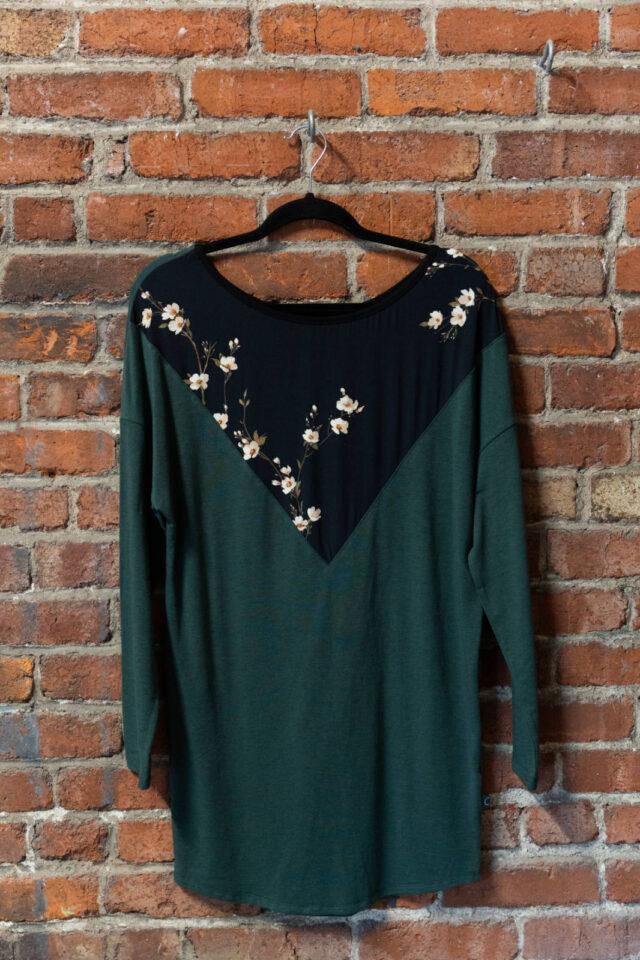 Tunique Victoire Vert — Close-up