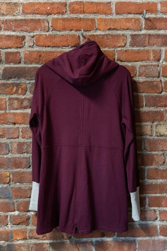 Veste Calma Vin Dos — Close-up
